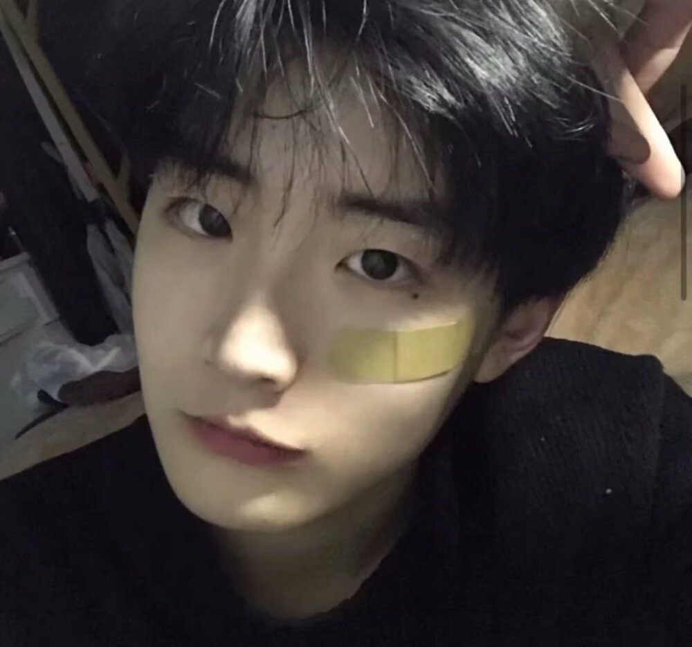 头像真实的男生活照_男头像真实本人生活照_头像照真实男生活图片