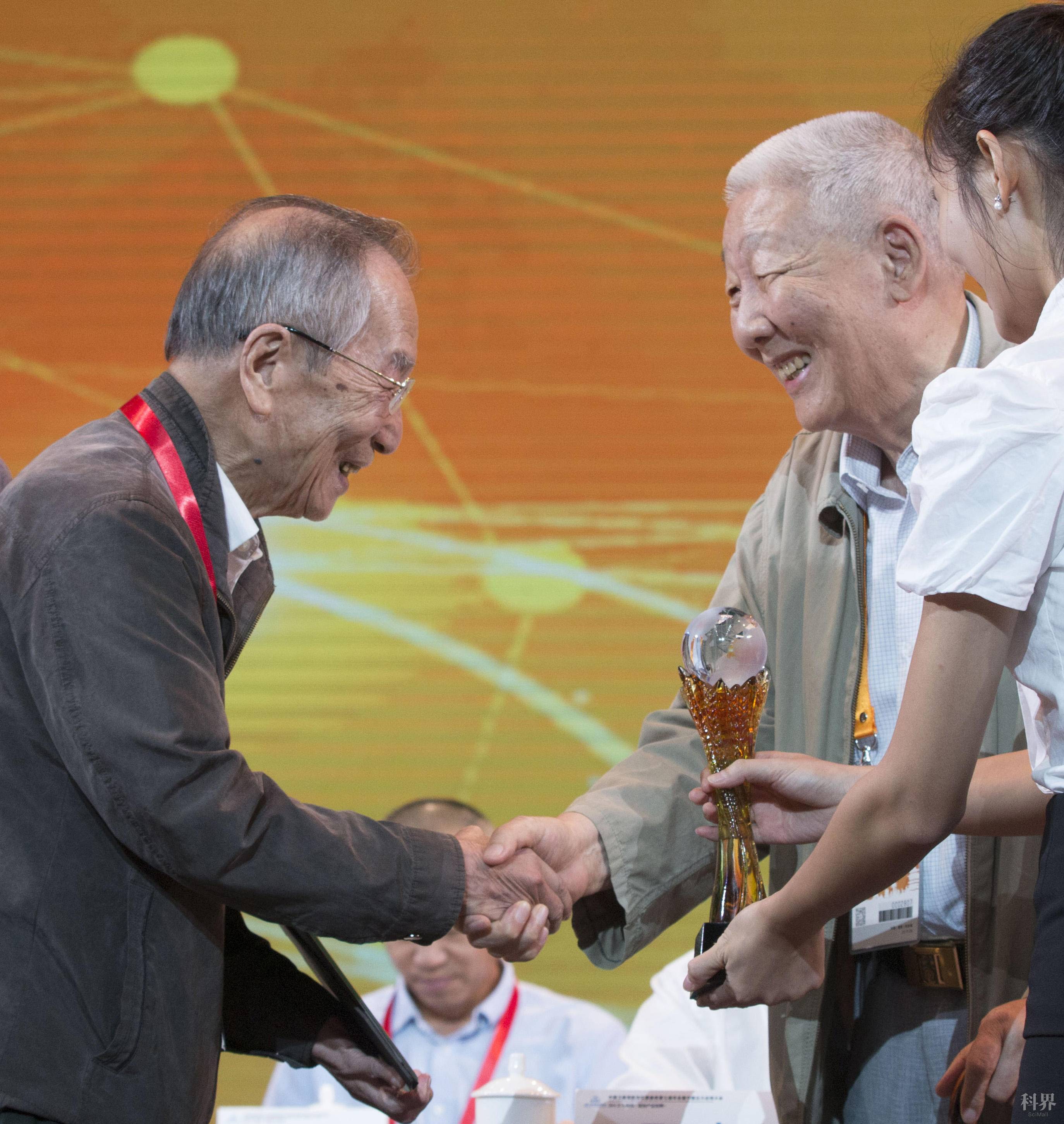 东方秀丽_东方常秀_东方秀典KTV(长安路店)