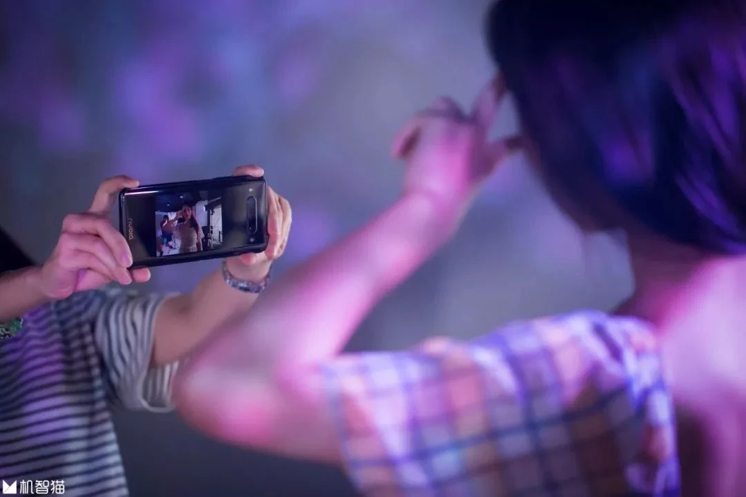 oppoace2值得购买吗-OPPO ACE2：性能狂魔，拍照利器，是否值得购买？