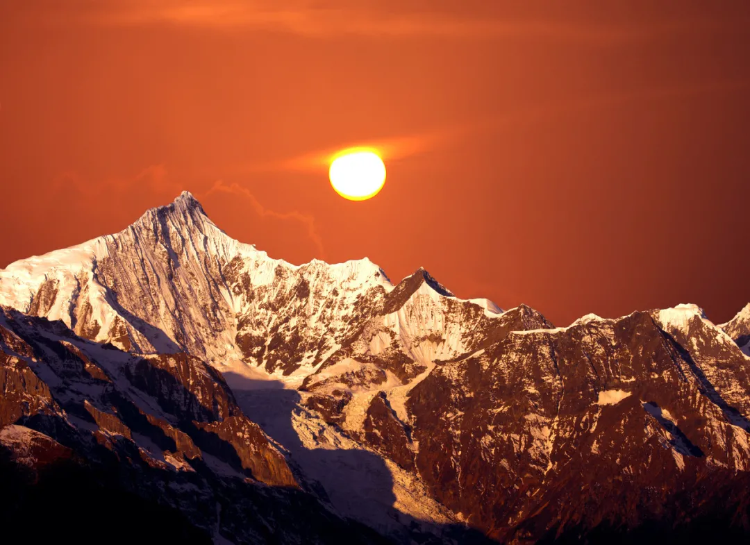 坂上之云超清百度云_晓云上村寺庙_云上五晓