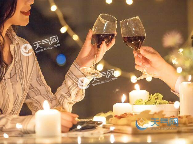 7月7_月经量少颜色黑褐色是什么原因_月字旁的字有哪些